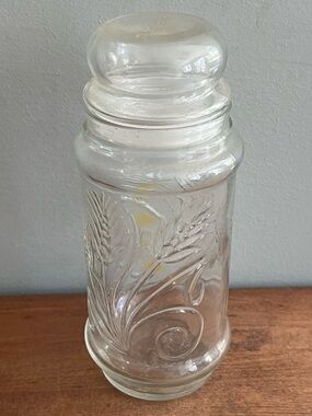 Vintage Planters Mr. Peanut Clear Glass Jar 1980s Embossed Wheat Pattern w/ Lid